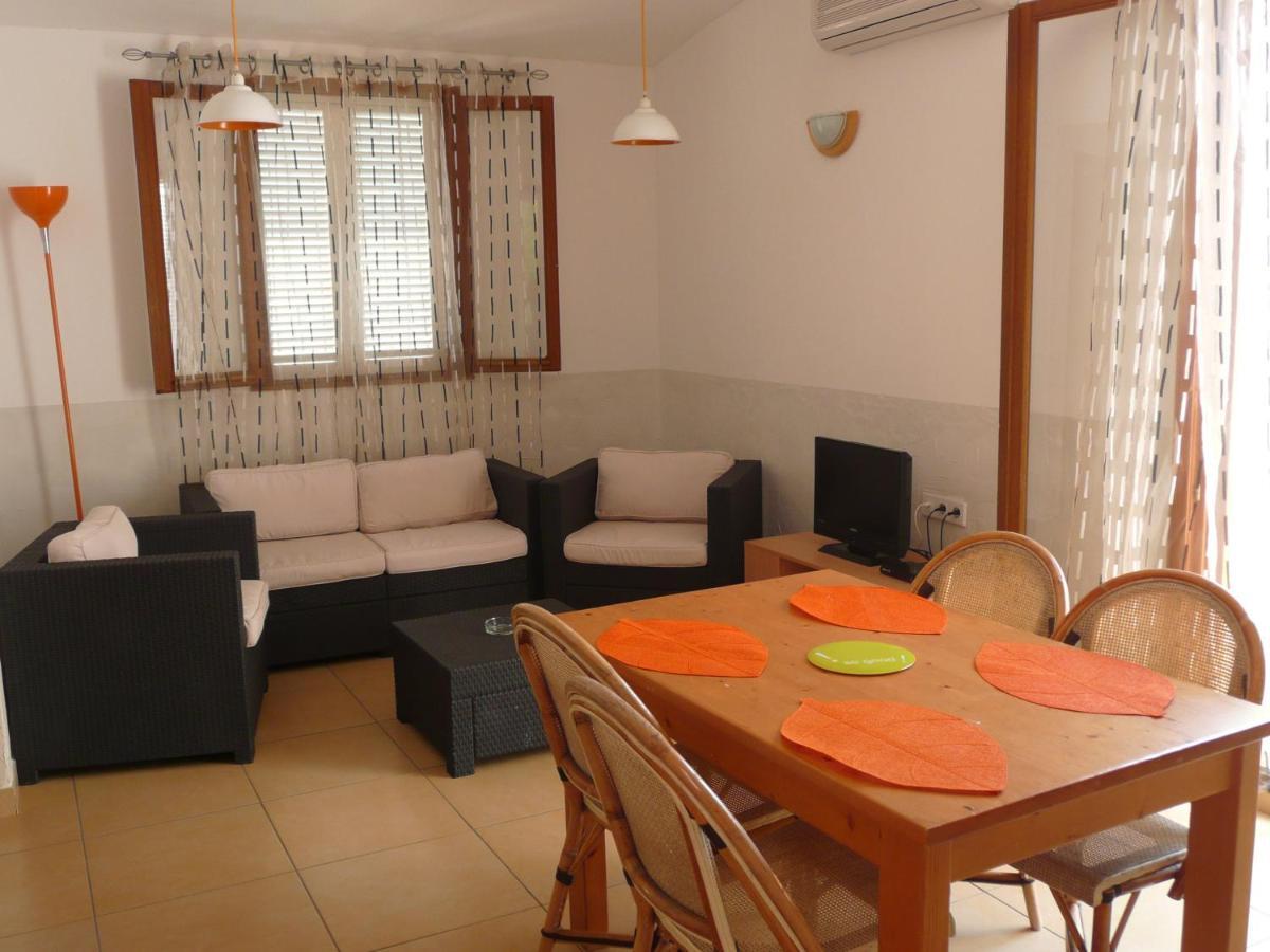 Levolle Marine Hotel Poggio Mezzana Buitenkant foto